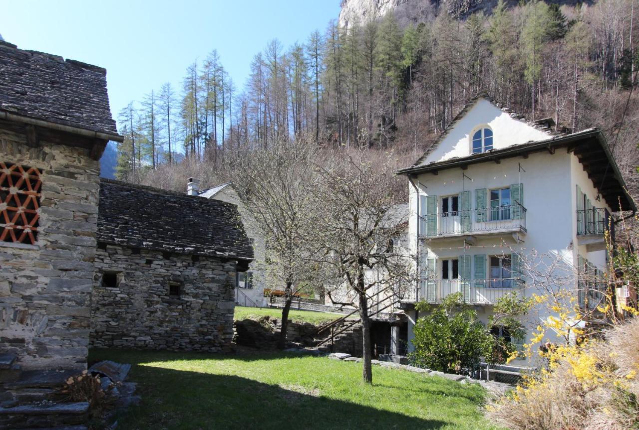 Casa Eva Villa Brione  Екстериор снимка